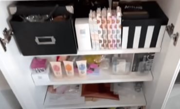 ギュテ,メイク棚